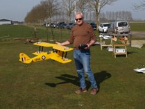 luc de graeve met zijn tigermoth